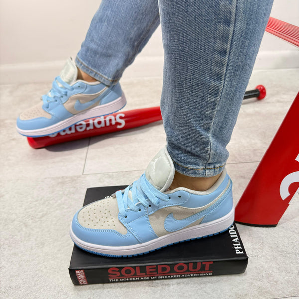 JDN 1 Low Celeste/Beige – Estilo Retro con Toque Pastel