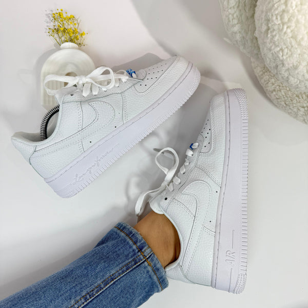 NK Air Force 1 Low Love You Forever – Estilo Blanco y Detalle Único