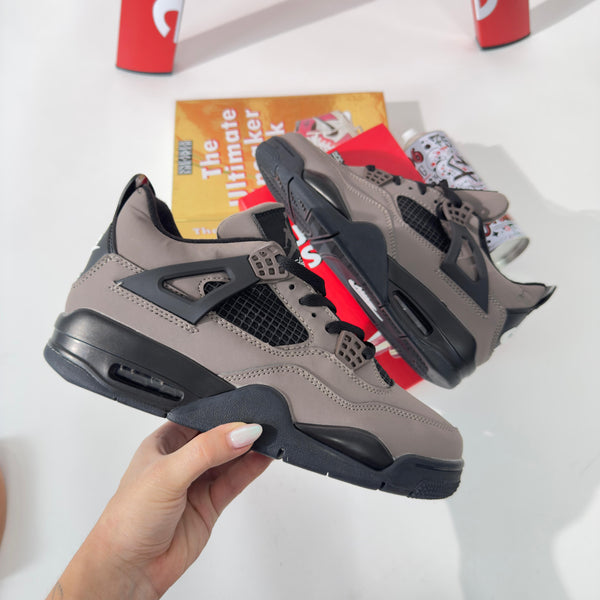 Zapatillas JDN 4 Gris Triple Black – Estilo Sobrio y Potente 🖤👟