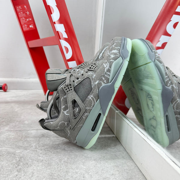 JDN 4 Glow Kaws – Edición Limitada con Suela Brillante