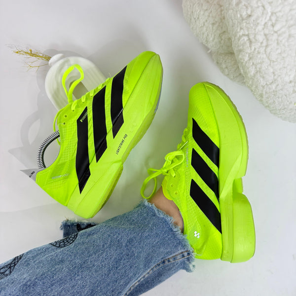 Zapatillas ADDS Adizero Adios Pro 3 – Velocidad Extrema y Tecnología Lightstrike