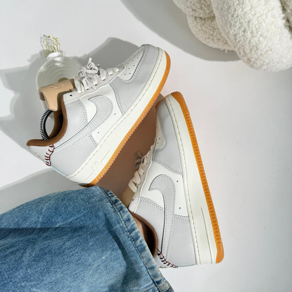 Zapatillas NK Air Force 1 Low White-Gum – Clásico con Toque Premium