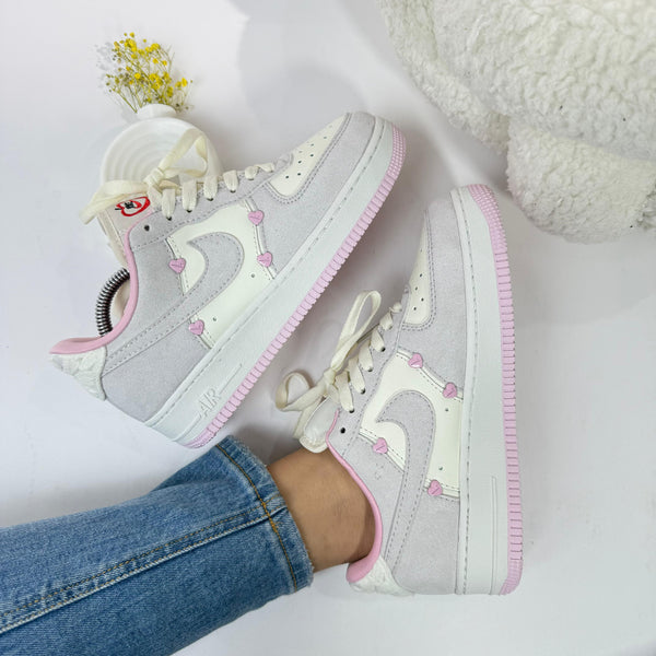 NK Air Force 1 Love Pink – Estilo Romántico y Diseño Único
