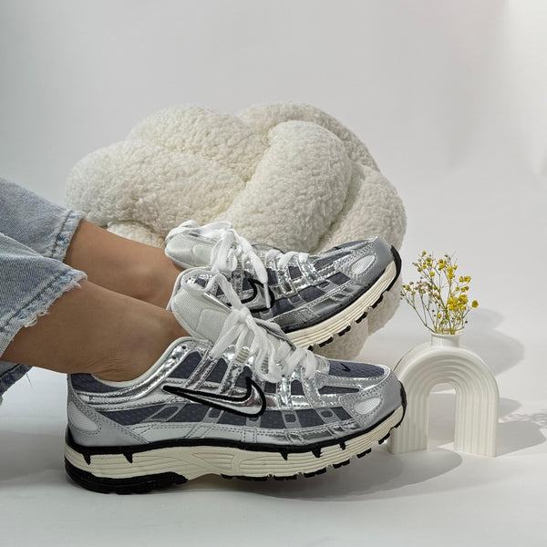 NK P-6000 Silver Chrome – Estilo Futurista y Comodidad Total