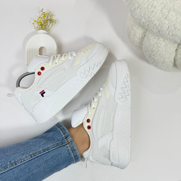 Fla Cage Low White – Chunky Retro y Estilo Street