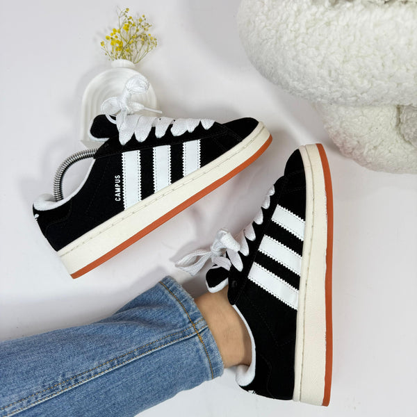 ADDS Campus Classic – Estilo Retro en Negro y Blanco