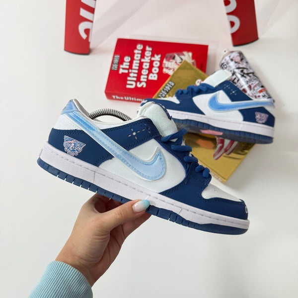 NK Dunk Low Blue Butterfly – Estilo Único con Detalles Celeste y Navy