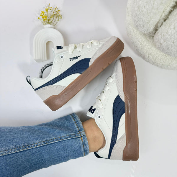 PMA Cali Court Navy – Estilo Retro y Versatilidad