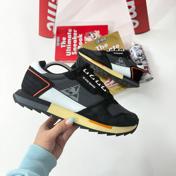 LCS R800 Black – Running Retro con Estilo Urbano Moderno